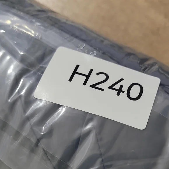 NEW Tahari Women's Green Puffer Jacket Full Zip Polyester M - Picture 8 of 8